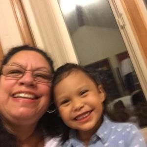 Meet your Posher, Imelda